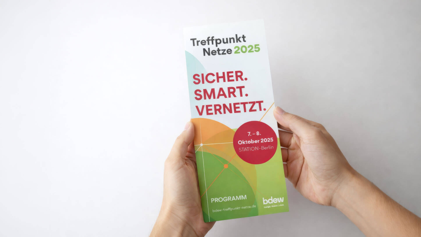 Programmflyer des Treffpunkt Netze 2025 mit Key Visual und Event Branding des BDEW-Kongresses.